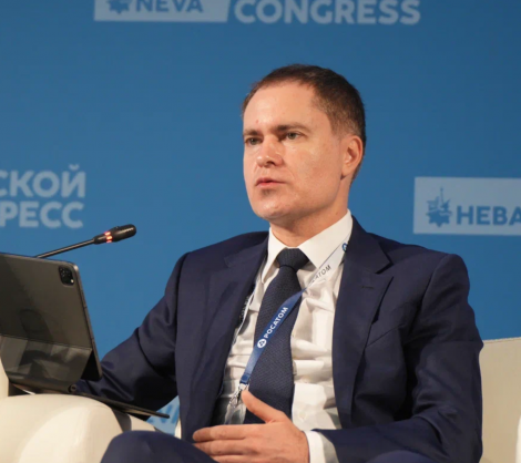 Специальный представитель ГК «Росатом» по вопросам развития Арктики, заместитель председателя Государственной комиссии по вопросам развития Арктики Владимир Панов выступил на пленарном заседании
