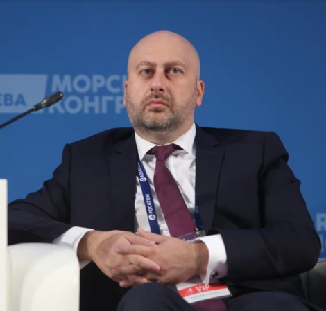 Руководитель Федерального агентства морского и речного транспорта (Росморречфлота) Захарий Джиоев выступил на пленарной сессии