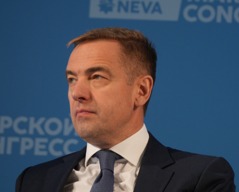 Виктор Евтухов выступил на пленарной сессии